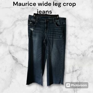 Maurice’s wide leg distressed crop Capri jeans